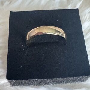 Classic Gold Band Ring